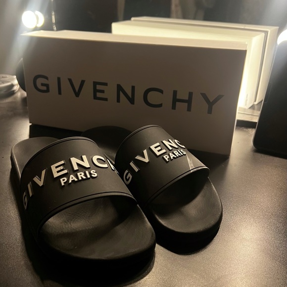 Givenchy Slides - Picture 3 of 6